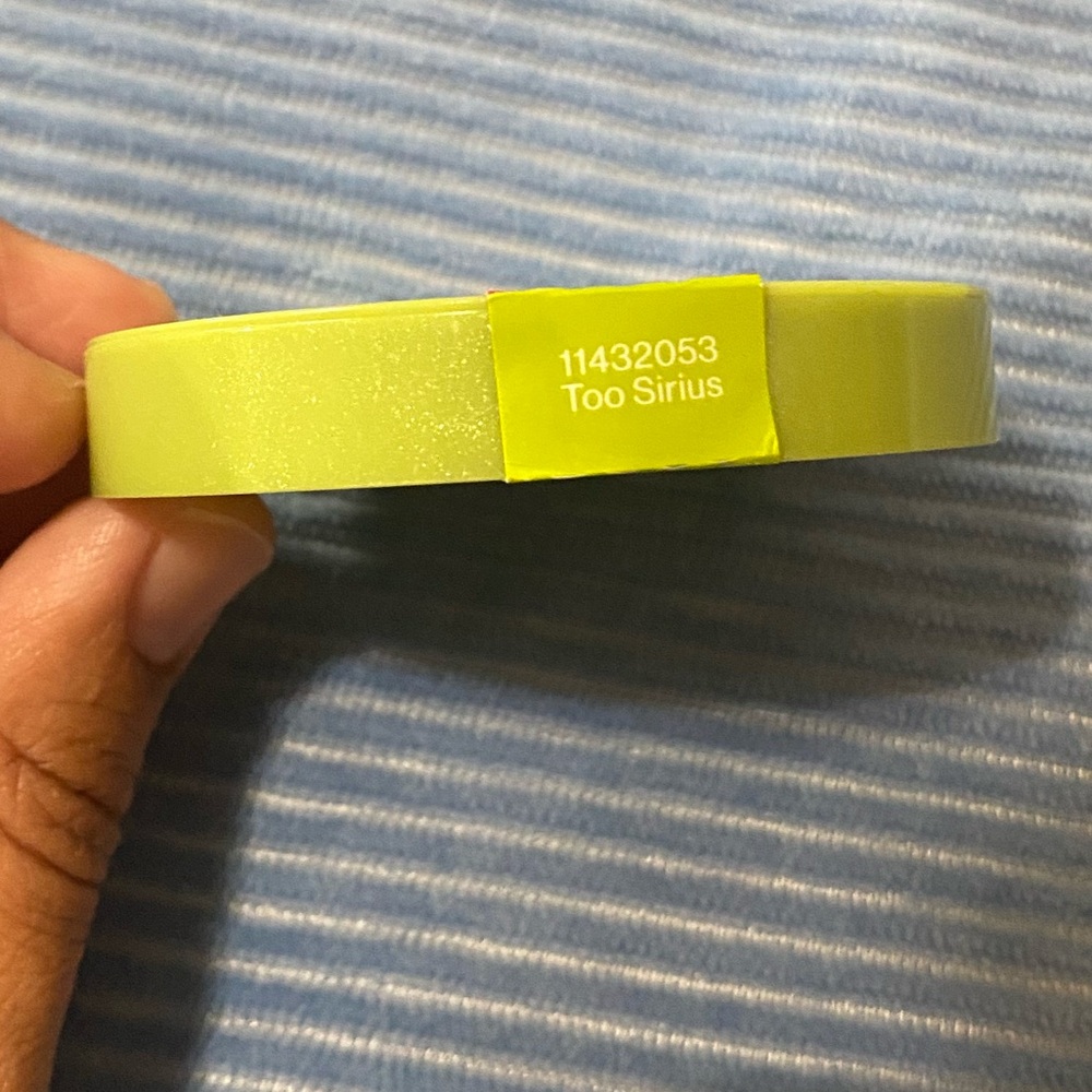 Wet N’ Wild: Chameleon Chrome in Too Sirius [11432053] - Picture 2 of 5